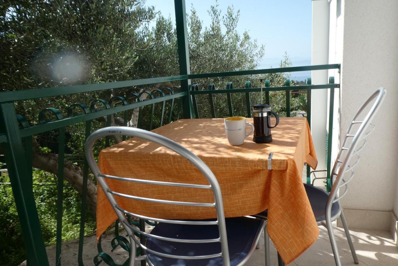 Apartments And Rooms With Parking Space Tucepi, Makarska - 6901 Exterior foto