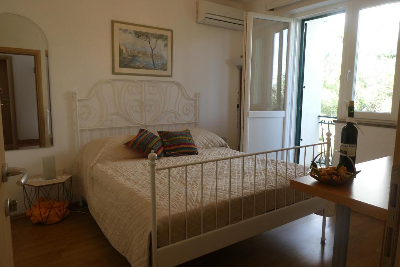 Apartments And Rooms With Parking Space Tucepi, Makarska - 6901 Exterior foto
